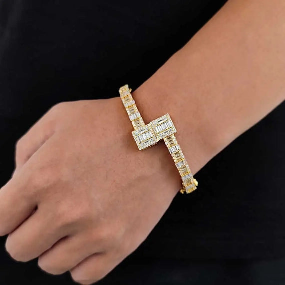 18k Gold Baguette Diamond Bangle Bracelet
